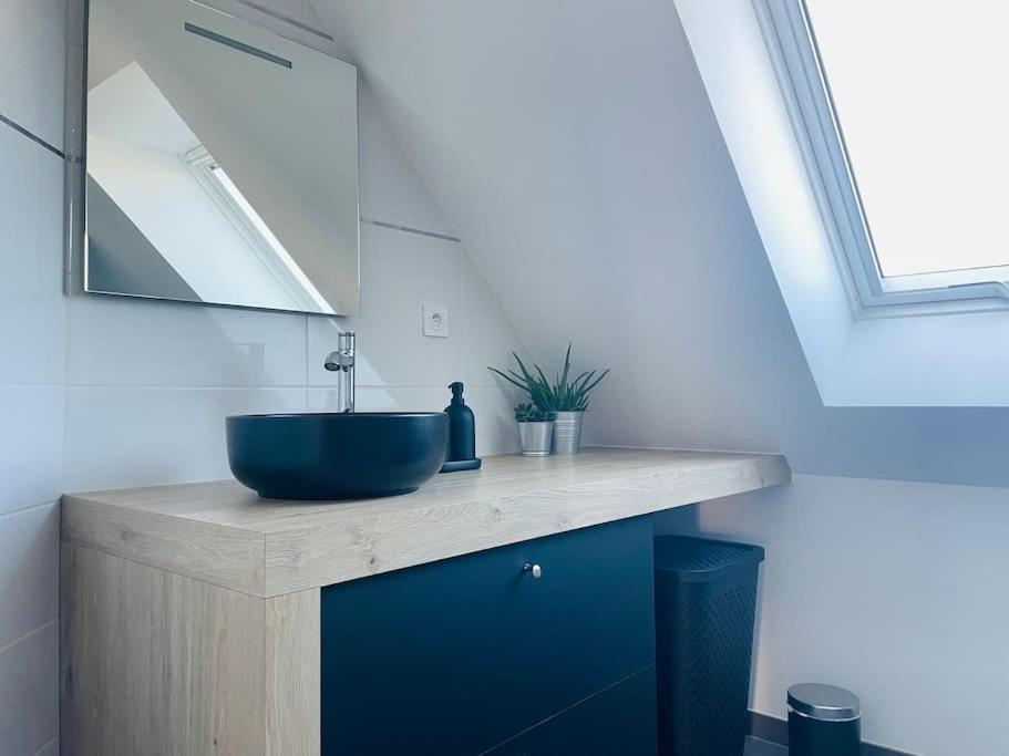 Appartement Lumineux Et Spacieux, Terrasse Et Parking Prive コンカルノー エクステリア 写真